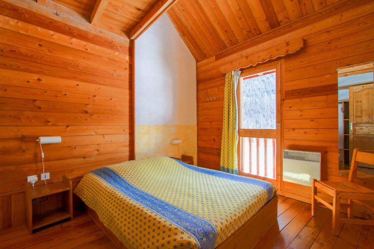 Le Gouroun Hameau Des Chazals Nevache Hautes Alpes Exterior photo